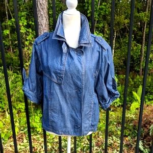 Cropped denim jacket